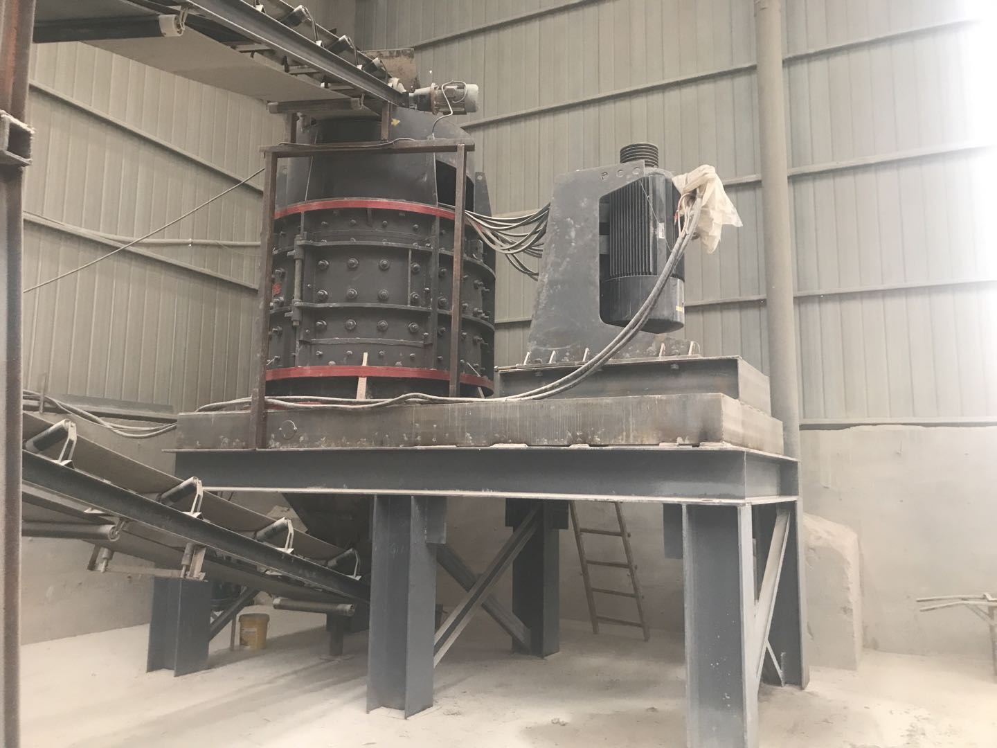 立軸破碎機